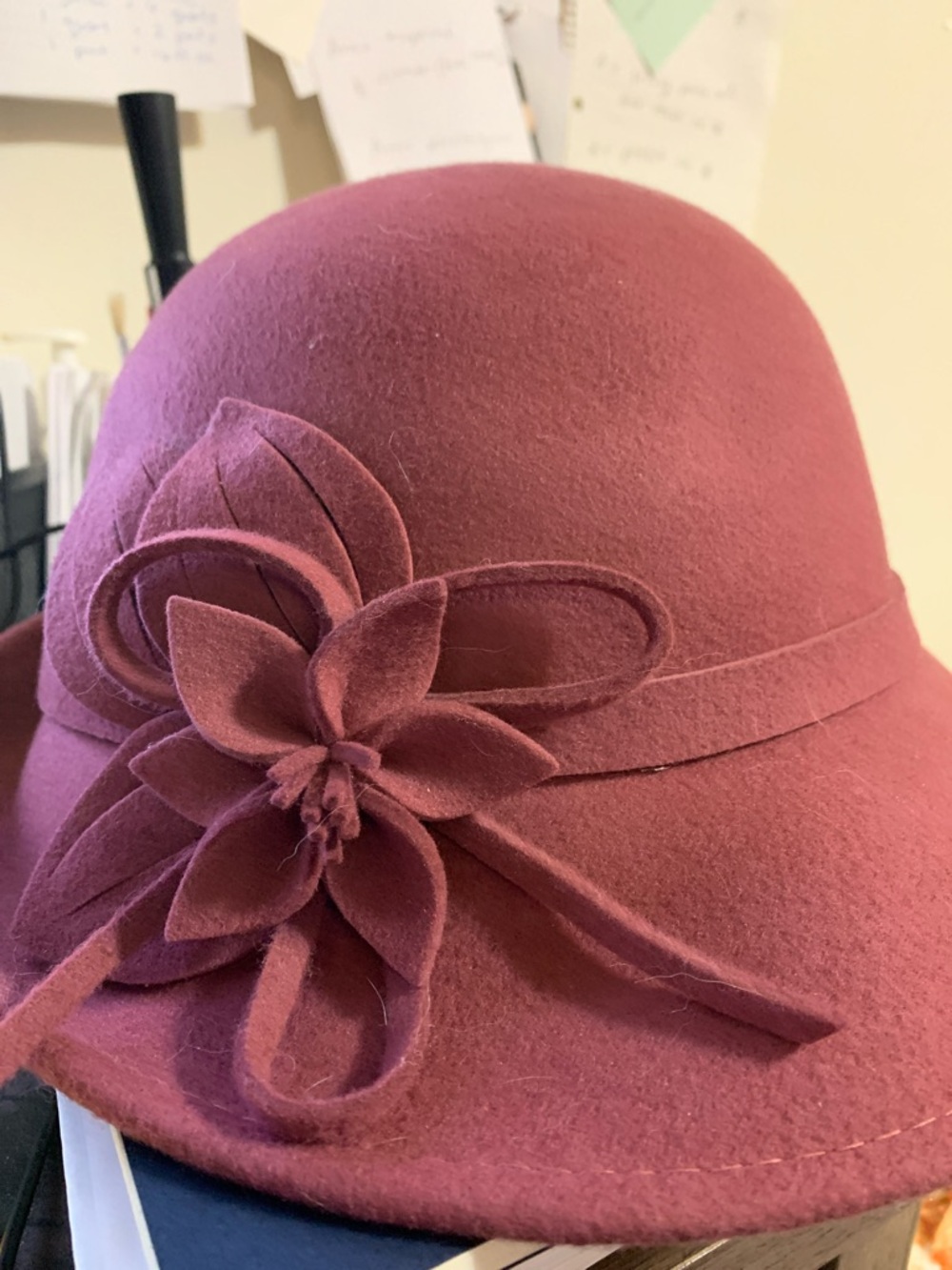 Women's Felt Cloche Hat with Flower Accent - Mauveg